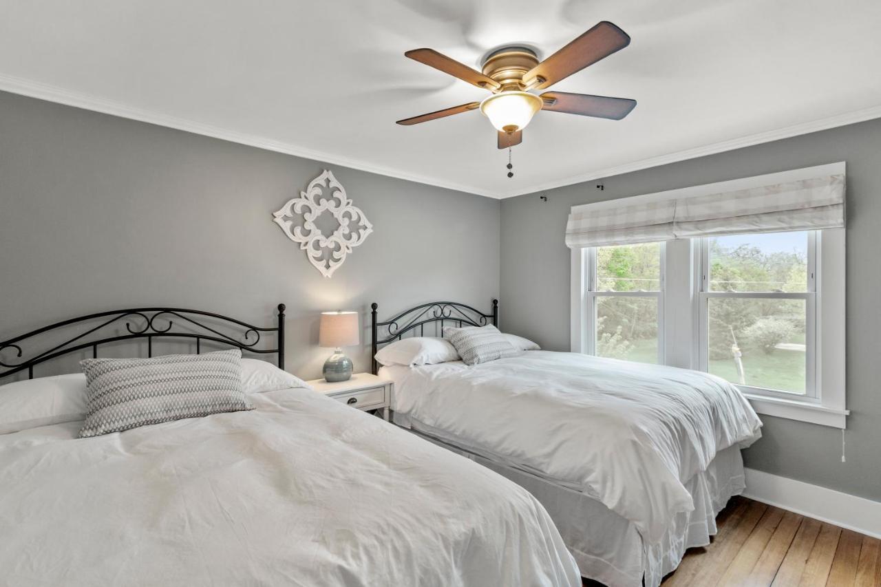 Gorgeous Downtown Bungalow, Walk Everywhere!!! Lake Geneva Exterior foto