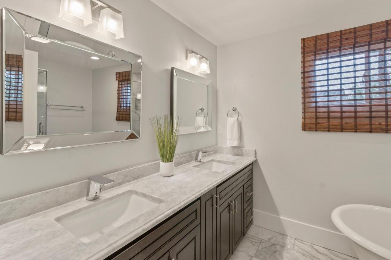 Gorgeous Downtown Bungalow, Walk Everywhere!!! Lake Geneva Exterior foto